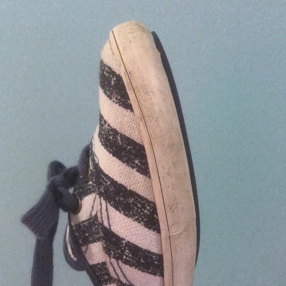 Super cute Keds! - Picture 5 of 5